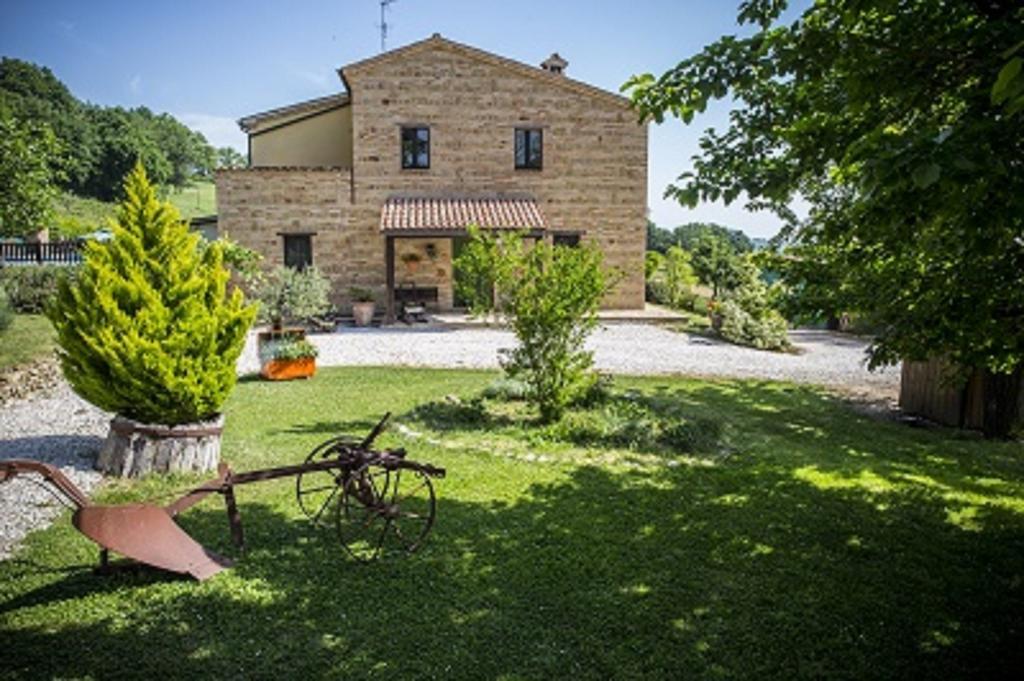 Il Casale Di Aurora Country House Colmurano Exterior foto