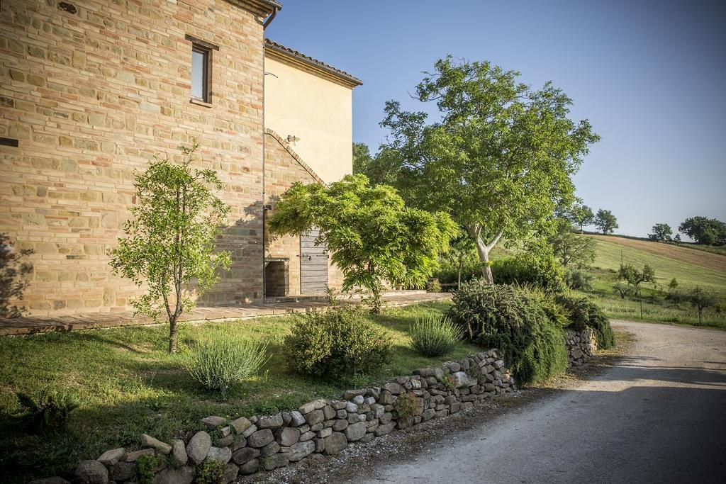 Il Casale Di Aurora Country House Colmurano Exterior foto