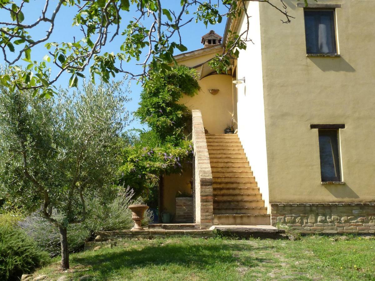 Il Casale Di Aurora Country House Colmurano Exterior foto